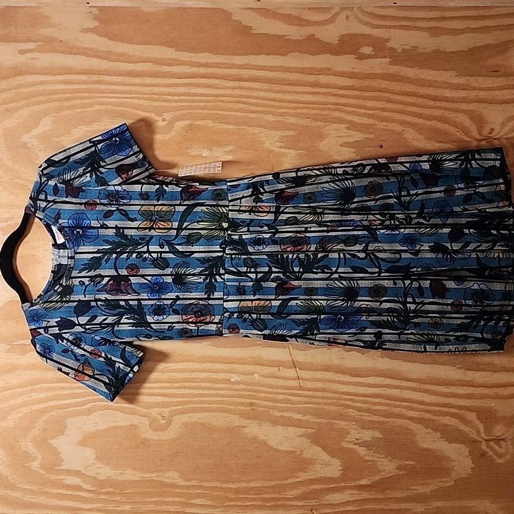Lularoe Amelia (Has Pockets!)